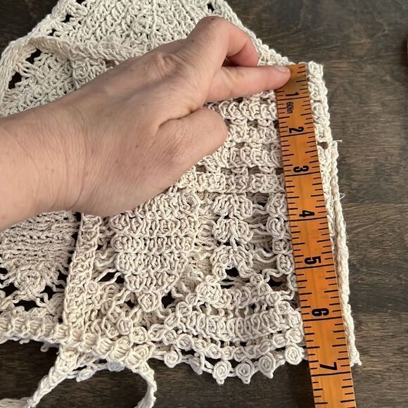 La Vie 89  Crochet knit v neck crop top ivory white back tieSz- Small - Picture 9 of 12